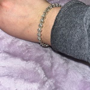 I love this braces, one of my favorites, I don’t wear it